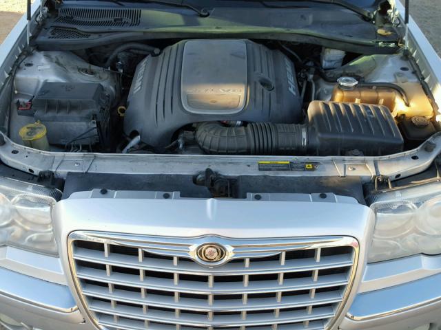 2C3AA63H15H153600 - 2005 CHRYSLER 300C SILVER photo 7