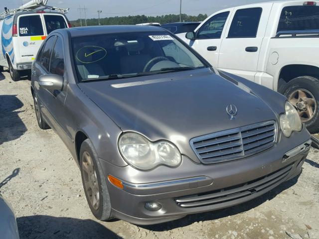 WDBRF61J15A647197 - 2005 MERCEDES-BENZ C TAN photo 1