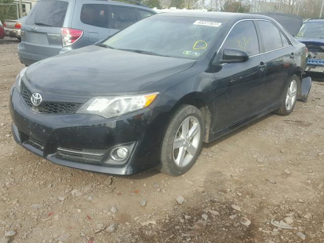 4T1BF1FK0EU389384 - 2014 TOYOTA CAMRY L BLACK photo 2