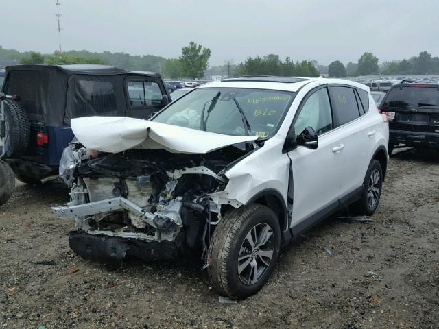 2T3RFREV3JW793581 - 2018 TOYOTA RAV4 ADVEN WHITE photo 2