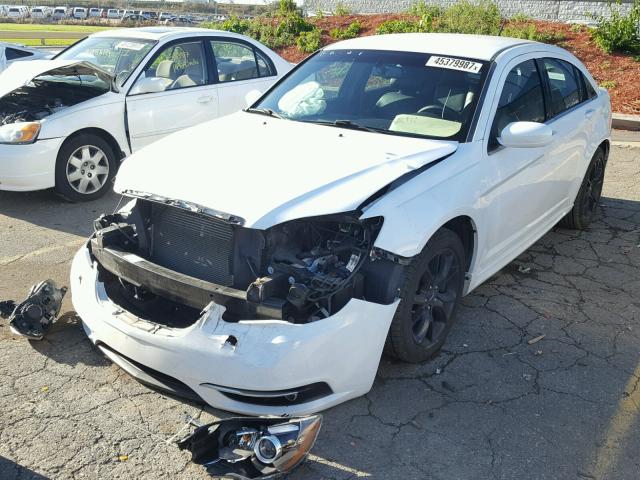 1C3CCBCG5EN179501 - 2014 CHRYSLER 200 WHITE photo 2