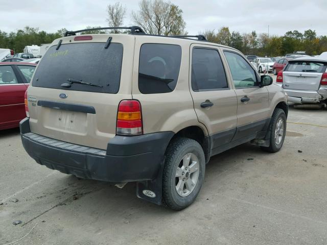 1FMYU03Z87KA12912 - 2007 FORD ESCAPE XLT GOLD photo 4