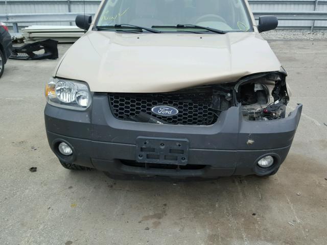 1FMYU03Z87KA12912 - 2007 FORD ESCAPE XLT GOLD photo 9