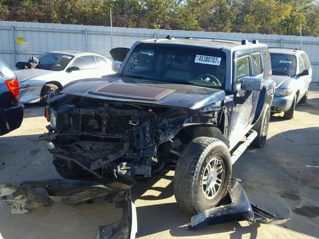 5GTDN13E278108642 - 2007 HUMMER H3 BLUE photo 2