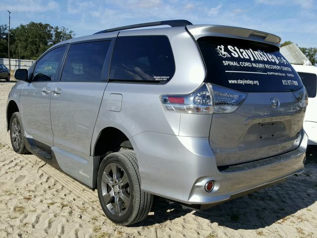 5TDXK3DC0FS580242 - 2015 TOYOTA SIENNA SPO SILVER photo 3