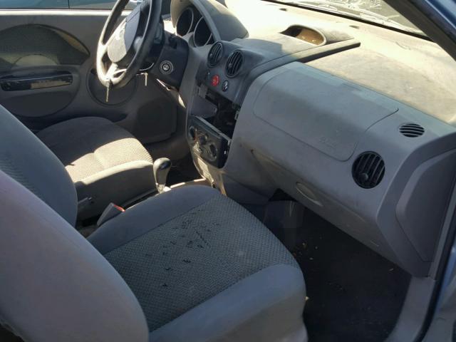 KL1TJ62684B159753 - 2004 CHEVROLET AVEO LS BLUE photo 5