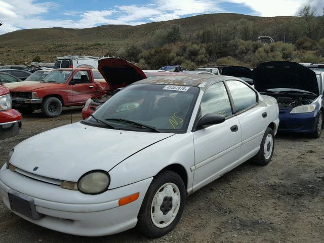 1B3ES47C8TD660146 - 1996 DODGE NEON HIGHL WHITE photo 2