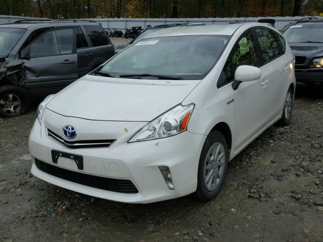 JTDZN3EUXEJ015287 - 2014 TOYOTA PRIUS V WHITE photo 2