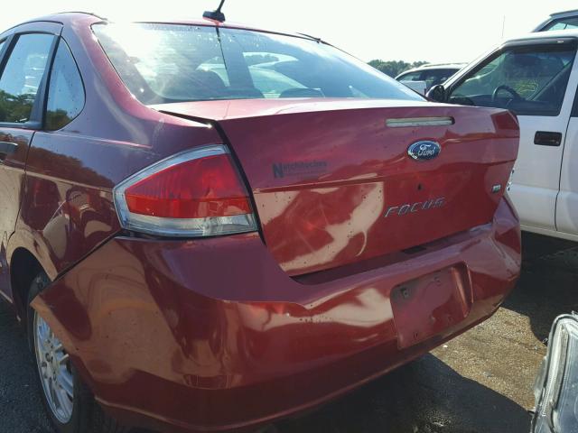 1FAHP35N89W109164 - 2009 FORD FOCUS RED photo 9