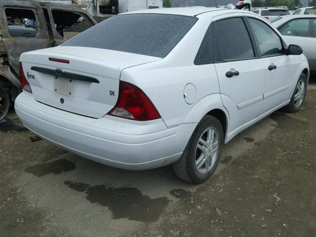 1FAFP34Z23W278728 - 2003 FORD FOCUS SE C WHITE photo 4