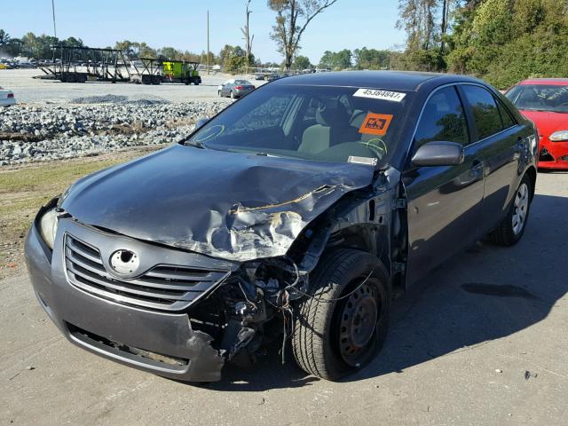 4T1BE46K27U115532 - 2007 TOYOTA CAMRY GRAY photo 2