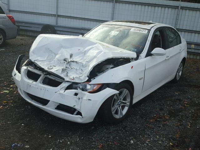 WBAVC93538K042457 - 2008 BMW 328 XI WHITE photo 2