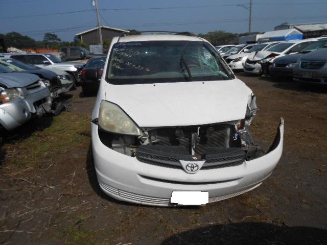 5TDZAP3C74S054047 - 2004 TOYOTA SIENNA CE WHITE photo 9