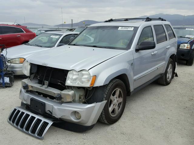 1J8HR58N75C619554 - 2005 JEEP GRAND CHER SILVER photo 2