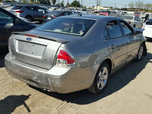 3FAHP07Z38R165304 - 2008 FORD FUSION SILVER photo 4