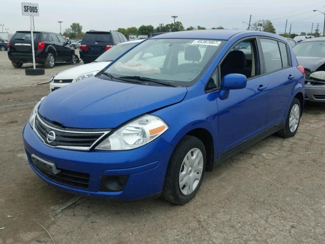 3N1BC1CP7AL371663 - 2010 NISSAN VERSA S BLUE photo 2