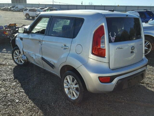 KNDJT2A63D7759040 - 2013 KIA SOUL + SILVER photo 3