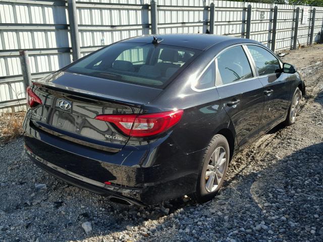 5NPE24AF8FH216233 - 2015 HYUNDAI SONATA SE BLACK photo 4