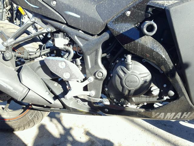 MH3RH15Y6HK001868 - 2017 YAMAHA YZFR3 A GRAY photo 7