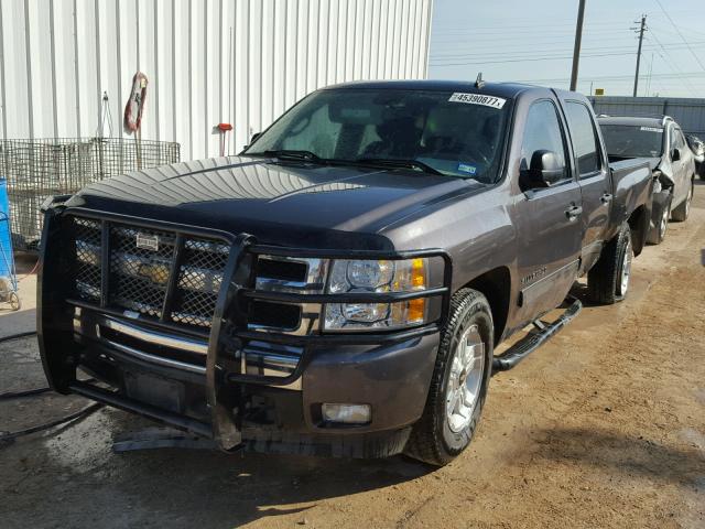 3GCRCSE03AG123338 - 2010 CHEVROLET SILVERADO GRAY photo 2