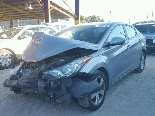 KMHDH4AE0DU795220 - 2013 HYUNDAI ELANTRA GL SILVER photo 2