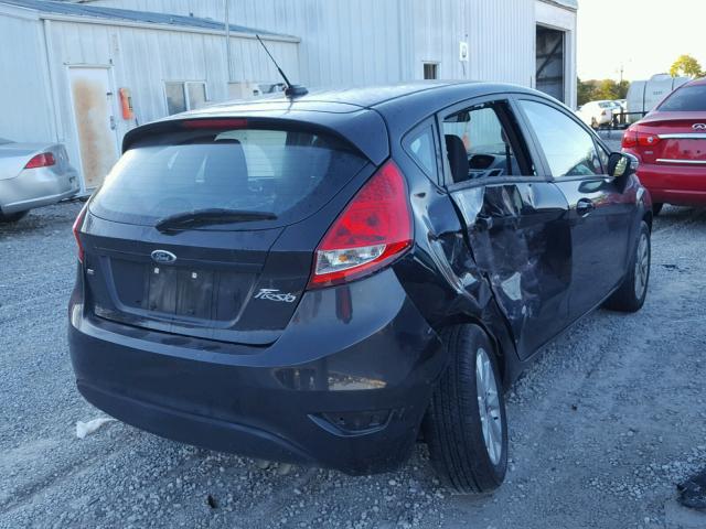 3FADP4EJ6DM136695 - 2013 FORD FIESTA SE BLACK photo 4