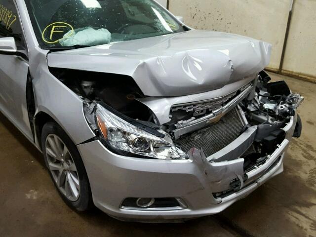 1G11H5SAXDF288556 - 2013 CHEVROLET MALIBU LTZ 银色 照片 9