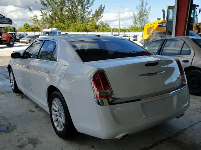 2C3CCAAG5DH699184 - 2013 CHRYSLER 300 WHITE photo 3