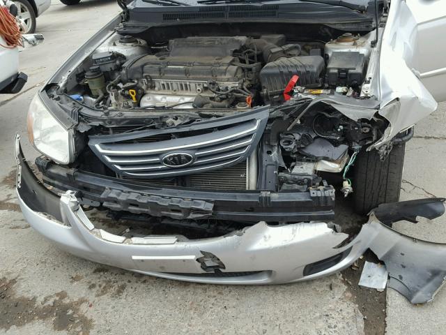 KNAFE121485507518 - 2008 KIA SPECTRA EX SILVER photo 7