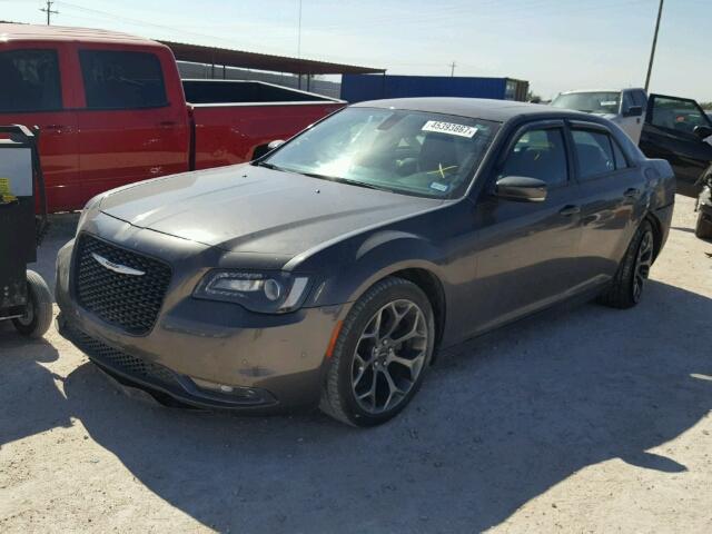 2C3CCABG6FH898911 - 2015 CHRYSLER 300 S GRAY photo 2