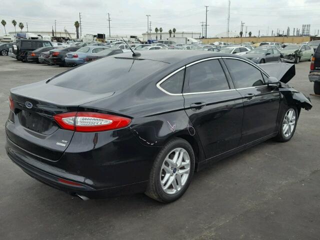 3FA6P0HD0FR288663 - 2015 FORD FUSION SE BLACK photo 4