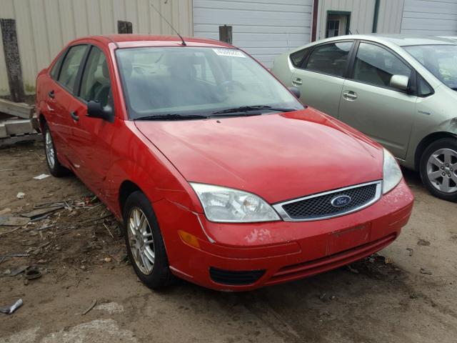 1FAFP34NX5W289623 - 2005 FORD FOCUS ZX4 RED photo 1