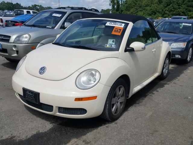 3VWRG31YX7M418952 - 2007 VOLKSWAGEN NEW BEETLE 白色 照片 2
