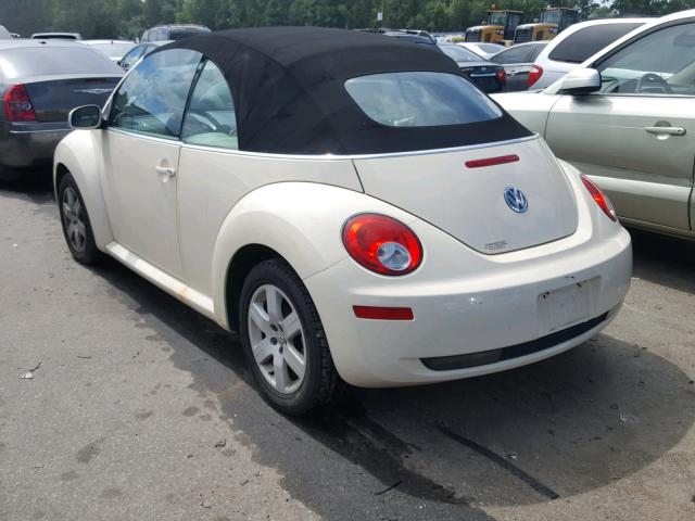 3VWRG31YX7M418952 - 2007 VOLKSWAGEN NEW BEETLE 白色 照片 3