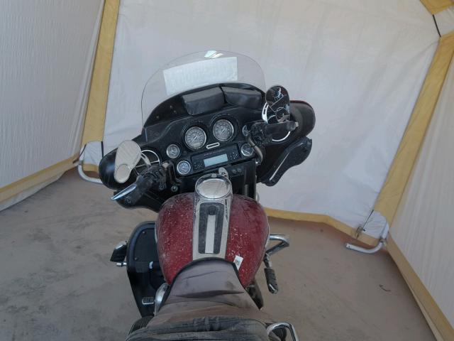 1HD1KEM18CB617622 - 2012 HARLEY-DAVIDSON FLHTK ELEC 双色 照片 5