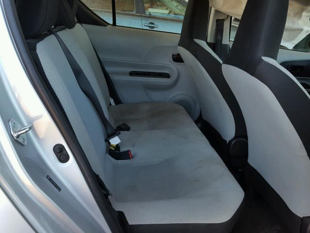 JTDKDTB30E1563542 - 2014 TOYOTA PRIUS C SILVER photo 6