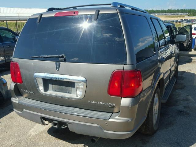 5LMFU28R94LJ09406 - 2004 LINCOLN NAVIGATOR GOLD photo 4