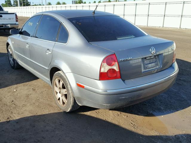 WVWRH63B33P392404 - 2003 VOLKSWAGEN PASSAT GLX GRAY photo 3