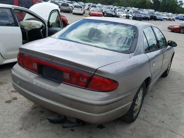 2G4WB52K8W1587489 - 1998 BUICK REGAL LS 银色 照片 4