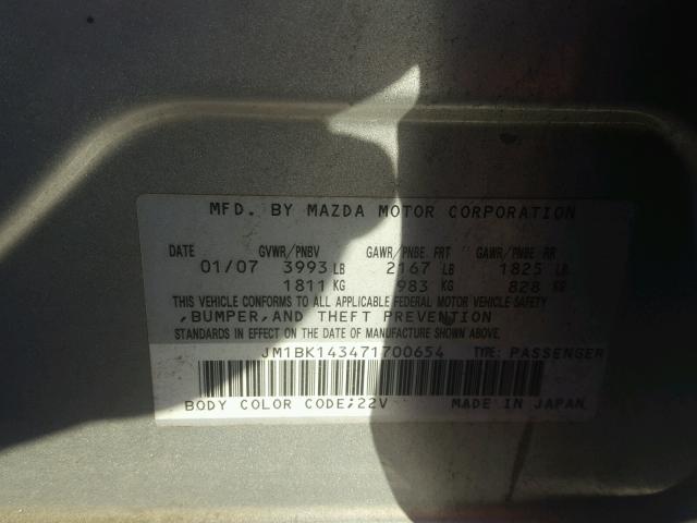 JM1BK143471700654 - 2007 MAZDA 3 HATCHBAC SILVER photo 10