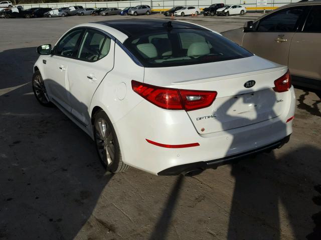 5XXGR4A68FG429442 - 2015 KIA OPTIMA SX WHITE photo 3