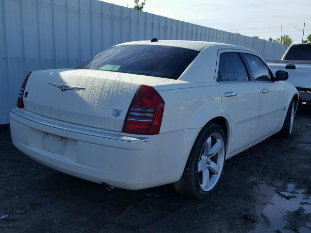 2C3KA63H66H240740 - 2006 CHRYSLER 300C WHITE photo 4