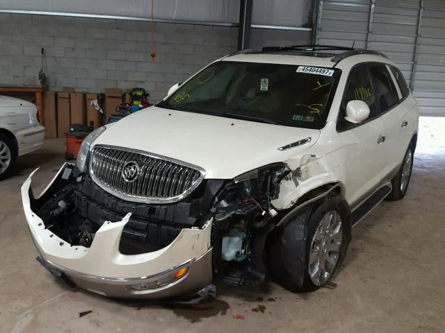 5GALVCED7AJ197273 - 2010 BUICK ENCLAVE CX WHITE photo 2