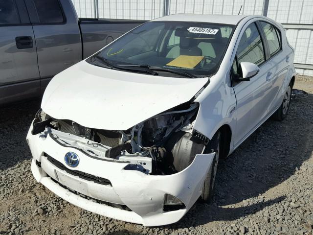 JTDKDTB39D1547323 - 2013 TOYOTA PRIUS C WHITE photo 2