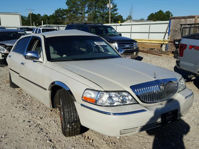 1LNHM82V26Y633085 - 2006 LINCOLN TOWN CAR S CREAM photo 1