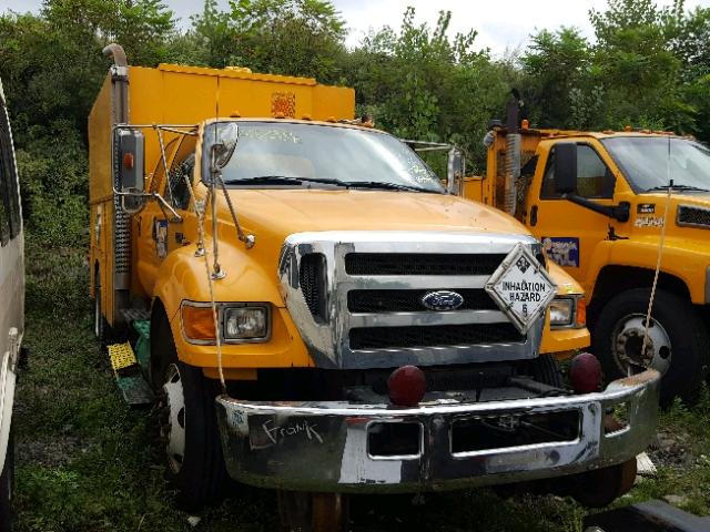 3FRXW75PX6V244494 - 2006 FORD F750 SUPER YELLOW photo 1