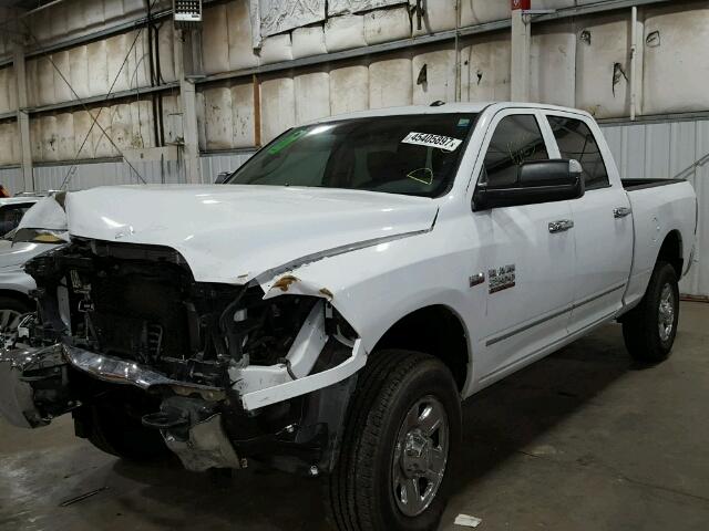 3C6UR5CJ3GG231691 - 2016 RAM 2500 ST WHITE photo 2