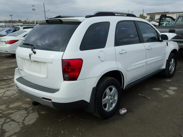 2CKDL63F566168821 - 2006 PONTIAC TORRENT WHITE photo 4