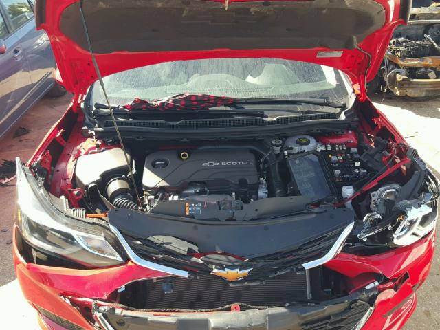 1G1BE5SM6H7125748 - 2017 CHEVROLET CRUZE LT RED photo 7