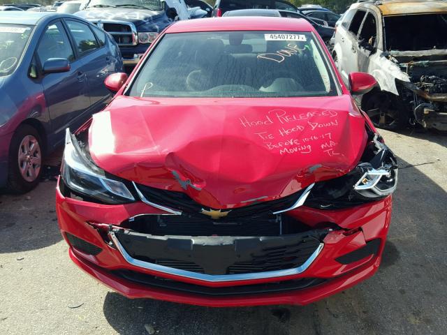 1G1BE5SM6H7125748 - 2017 CHEVROLET CRUZE LT RED photo 9